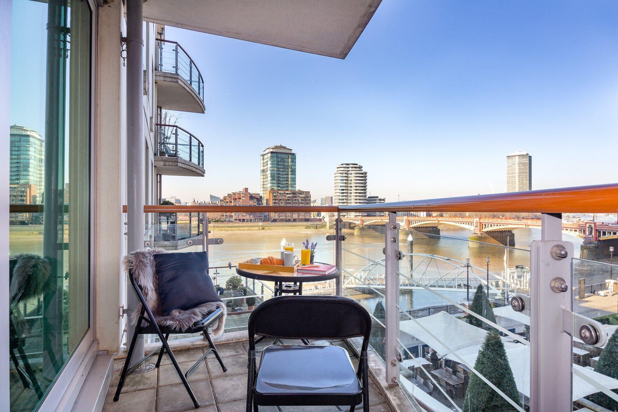 Ferienwohnung St. George Wharf By Thesqua.Re London Exterior foto