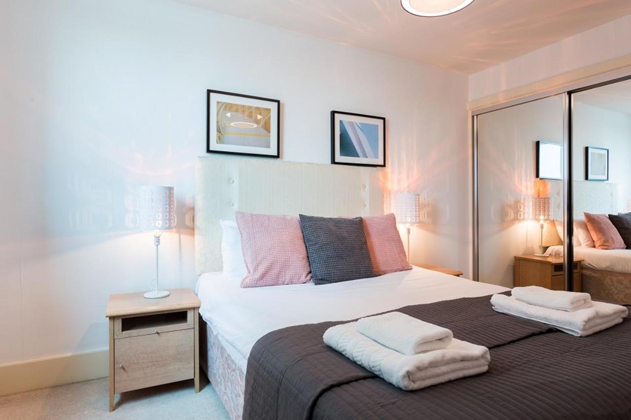 Ferienwohnung St. George Wharf By Thesqua.Re London Exterior foto