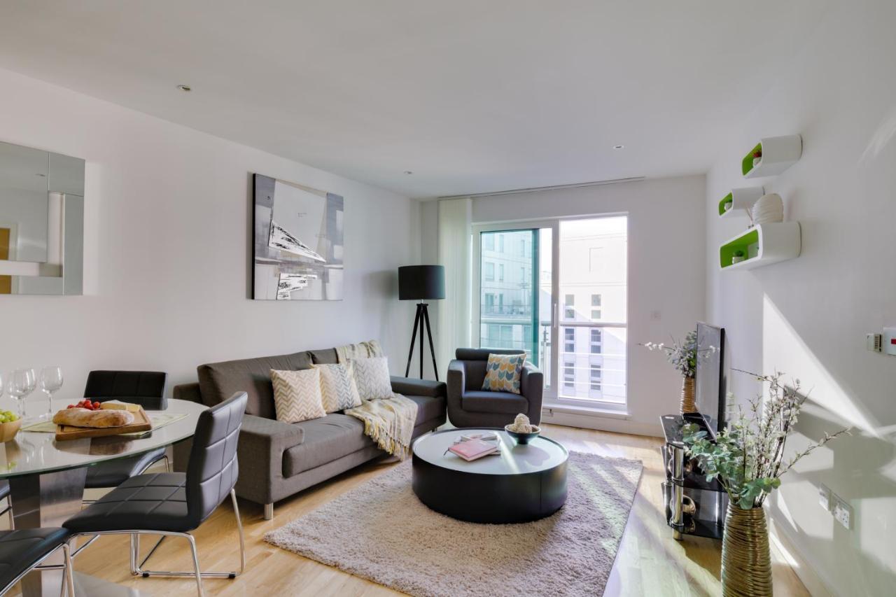 Ferienwohnung St. George Wharf By Thesqua.Re London Exterior foto