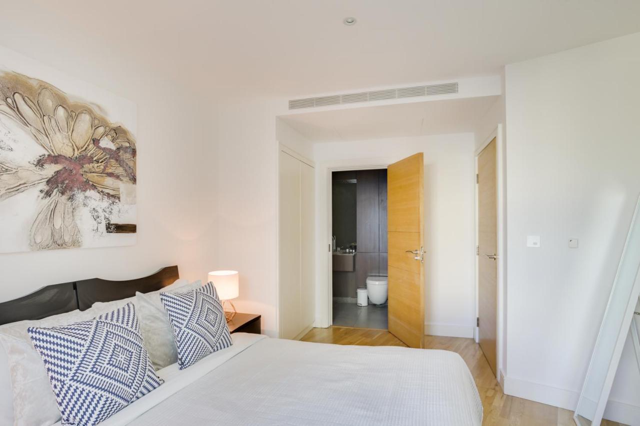 Ferienwohnung St. George Wharf By Thesqua.Re London Exterior foto